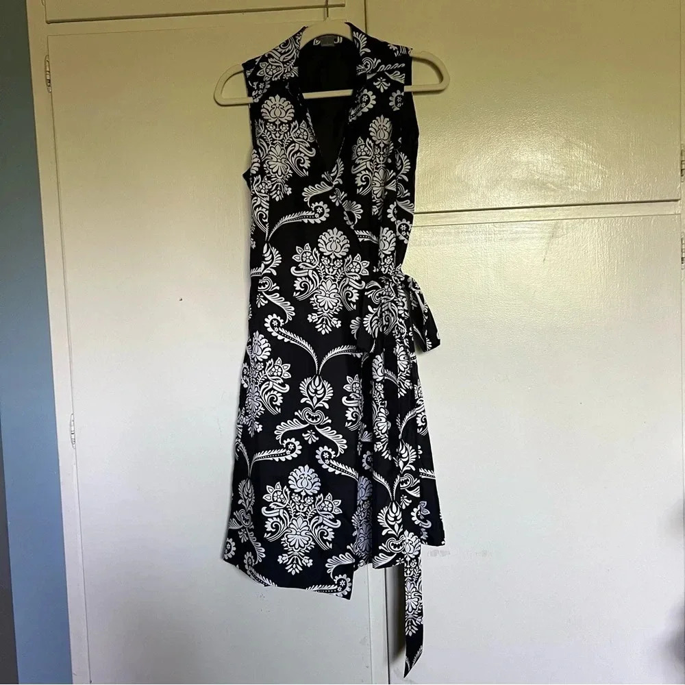 Ann Taylor Black White Damask Print Wrap‎ Sleeveless Dress Size 2